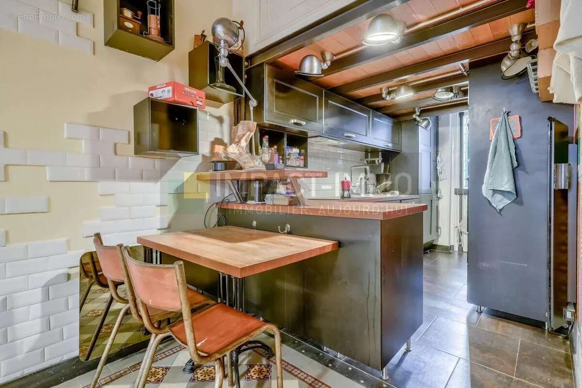 Appartement à PARIS-18E