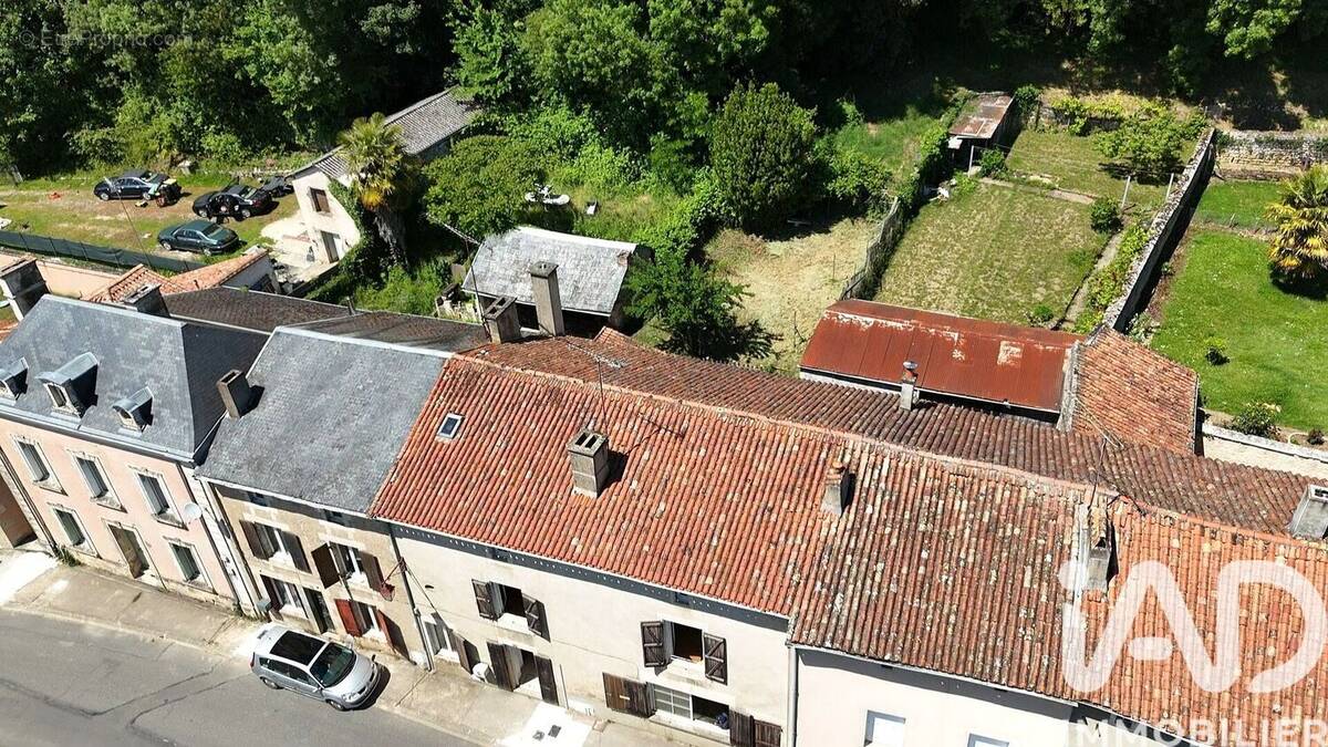 Photo 1 - Maison à CHARROUX
