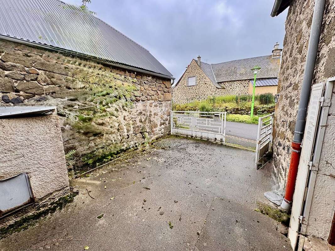maison de bourg - photo 3