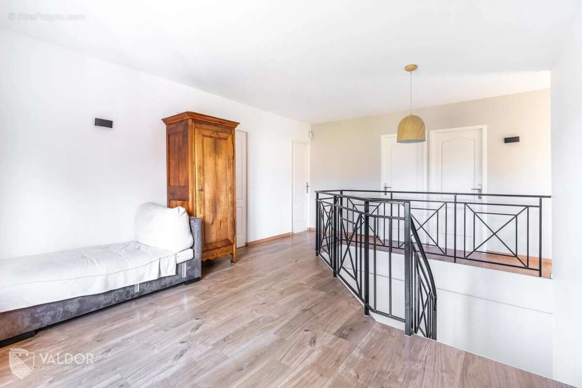 Maison à LACHASSAGNE