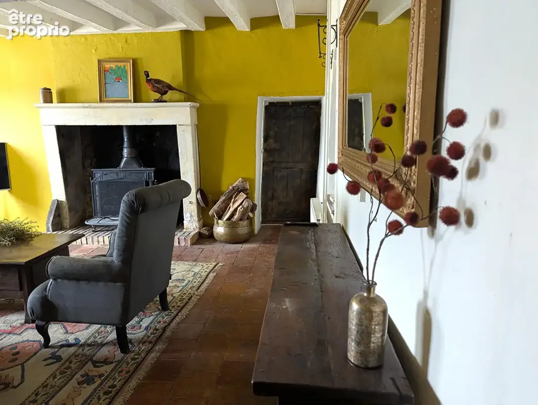 INDRE - Charmante propriété ancienne avec trois chambres, deux pièces de réception et un gîte indépendant d'une chambre. - photo 4
