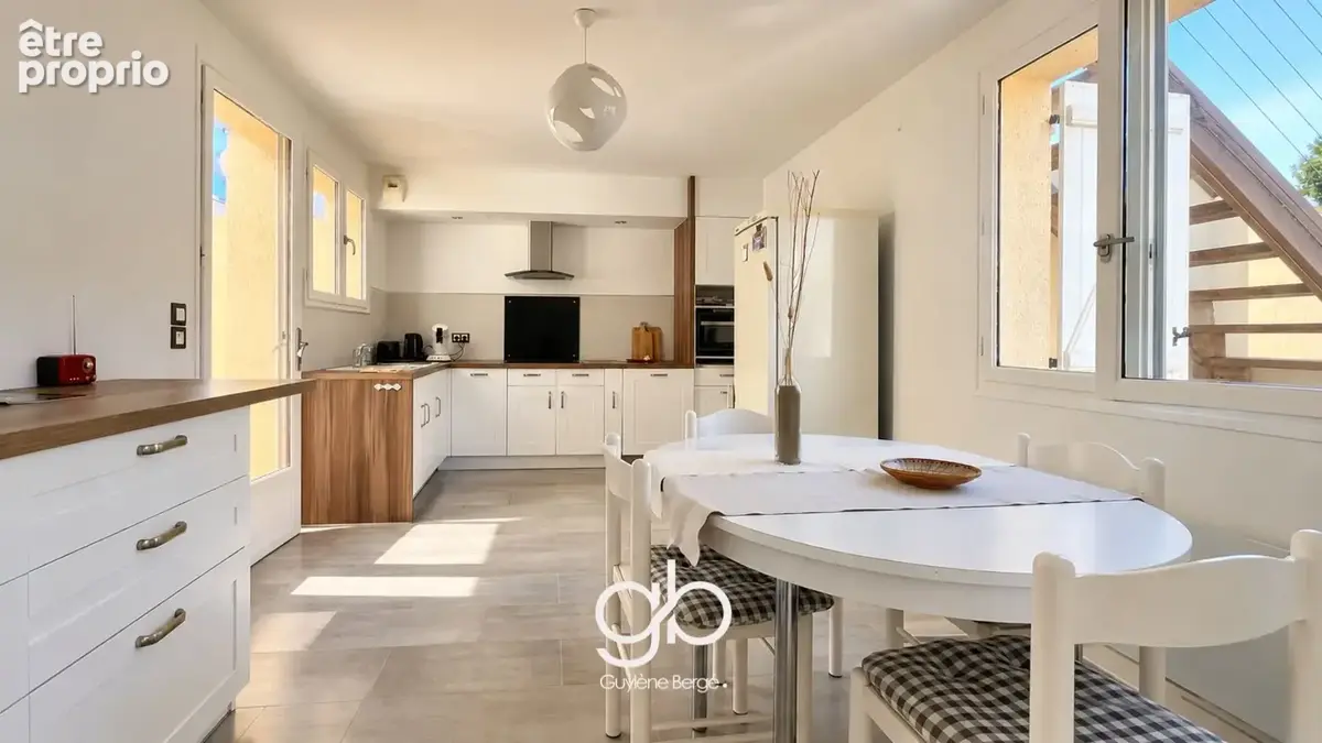 Villa de Charme de 157 m2  avec Studio indépendant à Carnon-Plage - photo 9