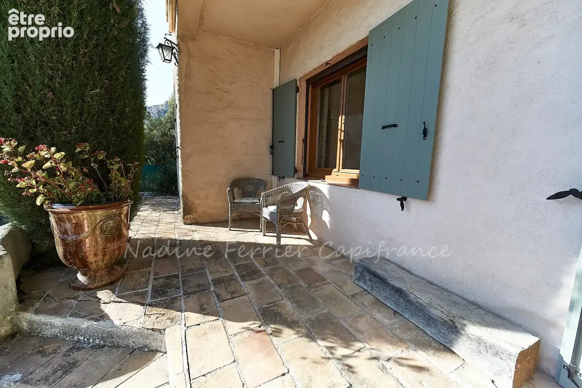 Lascours – maison familiale avec piscine, jardin en restanques et une vue omniprésente sur le garlaban - photo 5