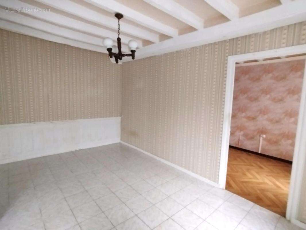 Maison à SOULIGNE-FLACE