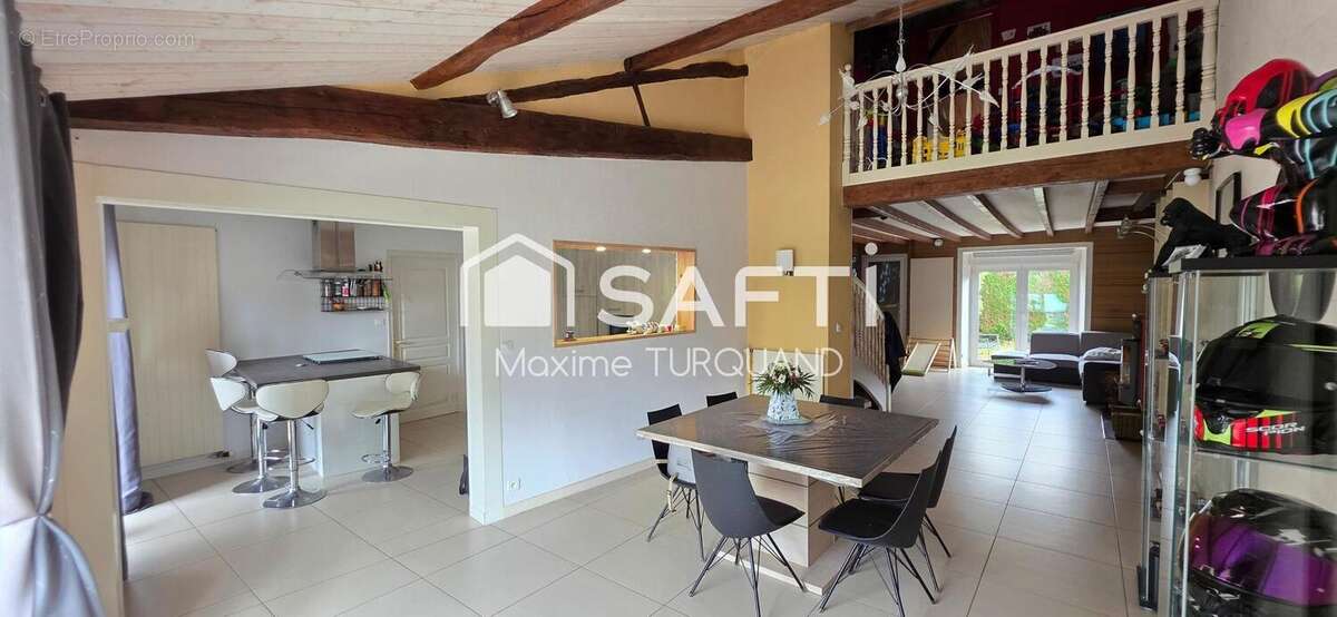 Maison 131 m² à Antigny  - photo 4