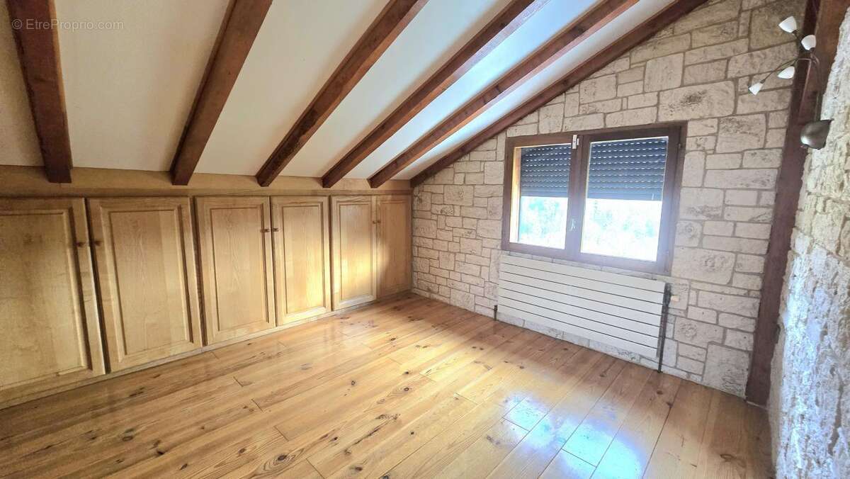 Maison à MONNETIER-MORNEX