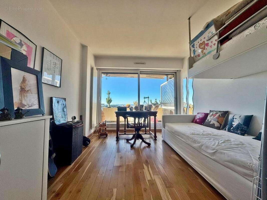   - Appartement à NICE