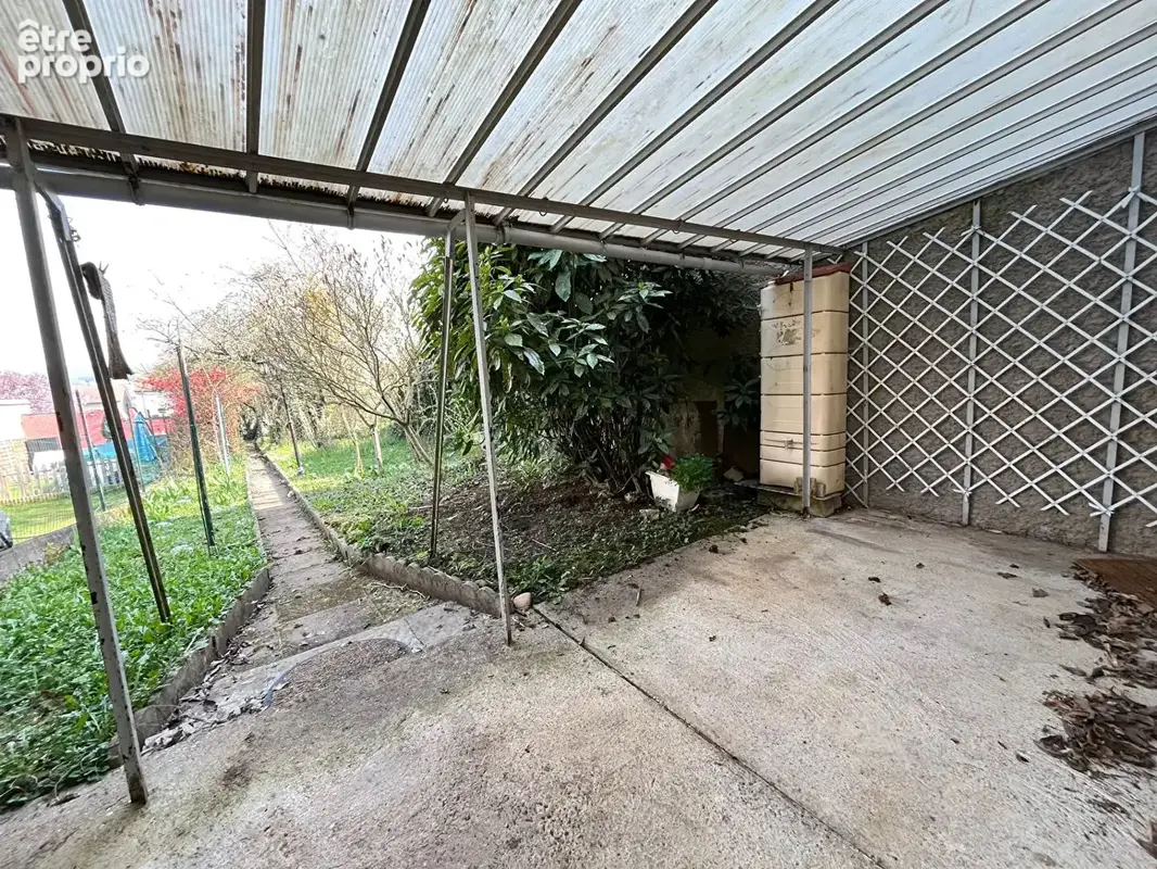Maison à rénover avec grenier et jardin, beau potentiel - photo 11