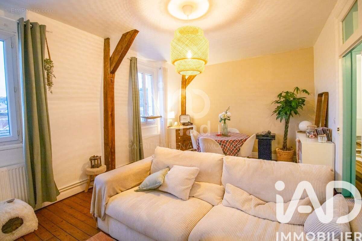 Photo 2 - Appartement à LIANCOURT