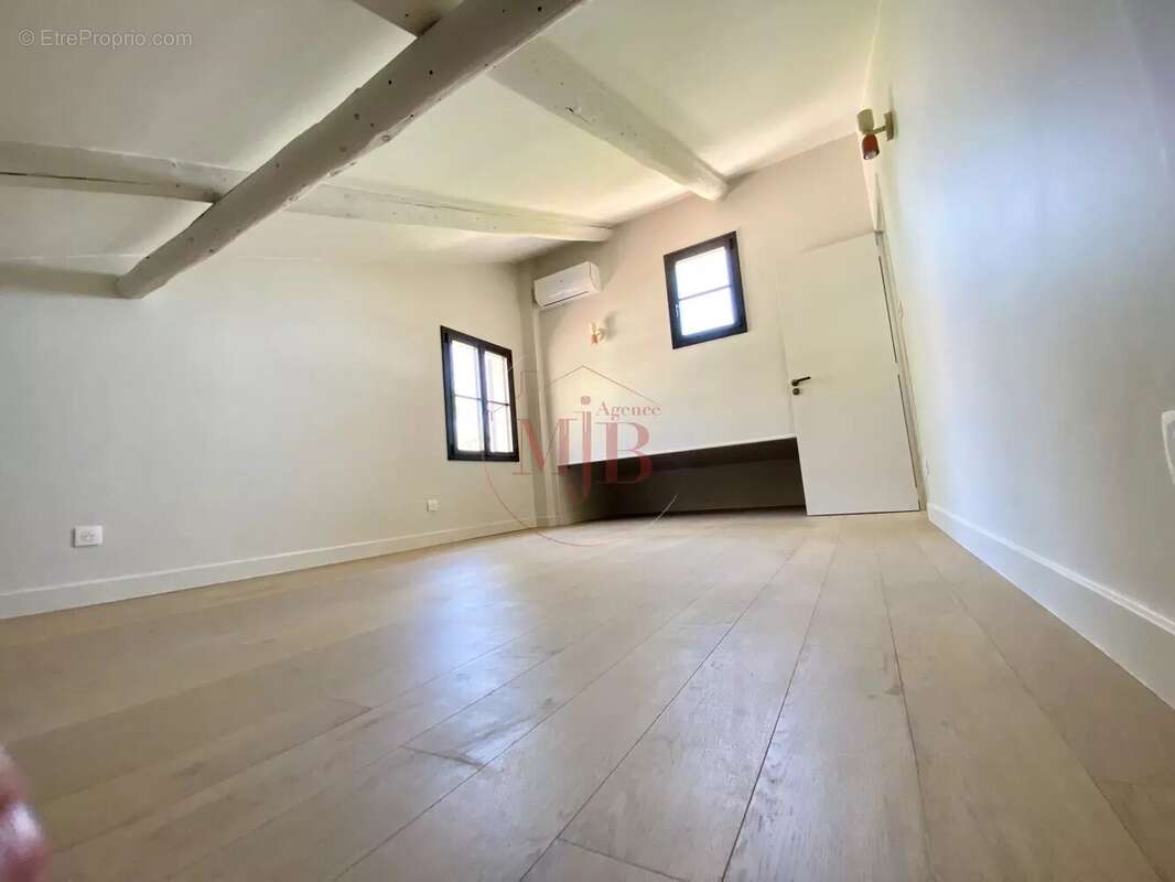 Aix ville a pied  -toutes commodites - photo 25