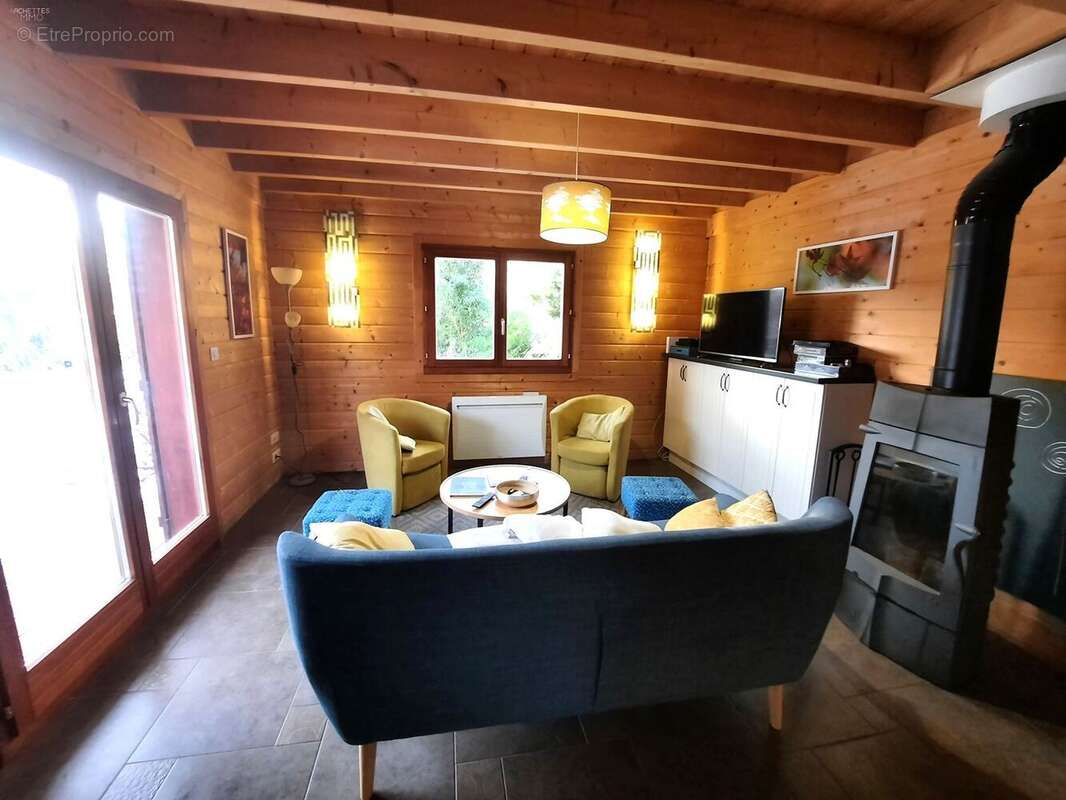 Maison 92 m² à Le Menil  - photo 3