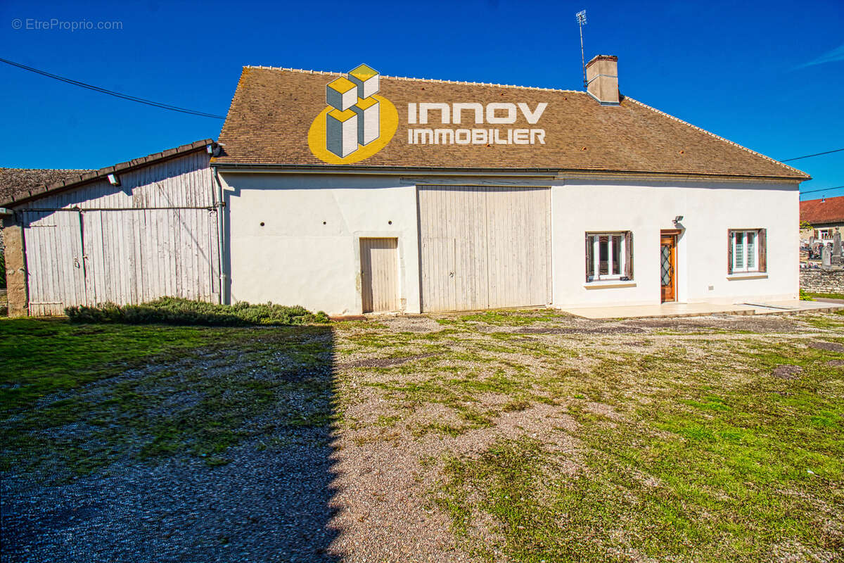 Maison à SAINT-MAURICE-EN-RIVIERE