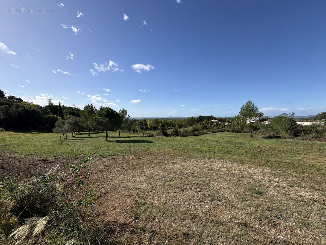 Terrain à NIMES
