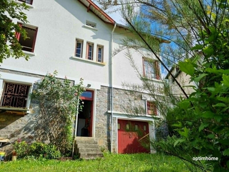 Maison à LAGUENNE