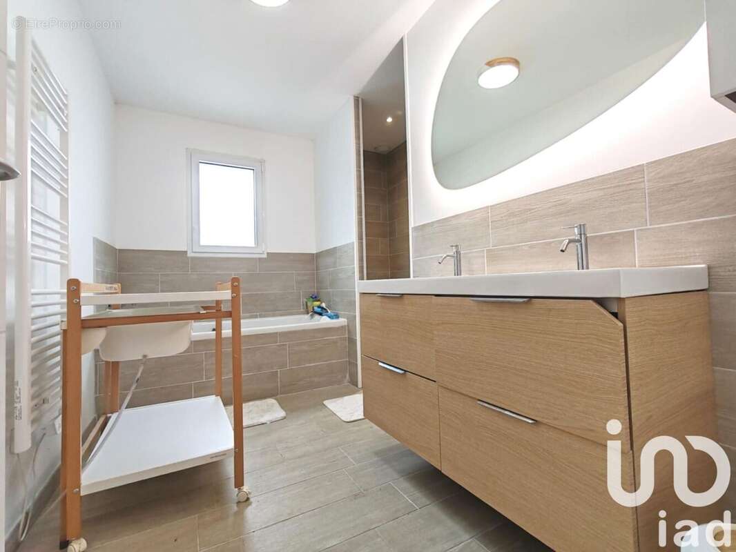 Photo 5 - Maison à SURGERES