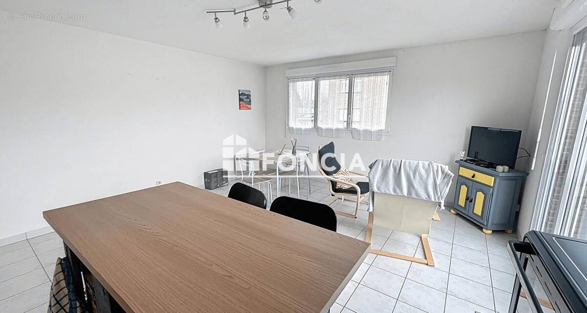 Appartement à SAINT-GEORGES-DES-GROSEILLERS