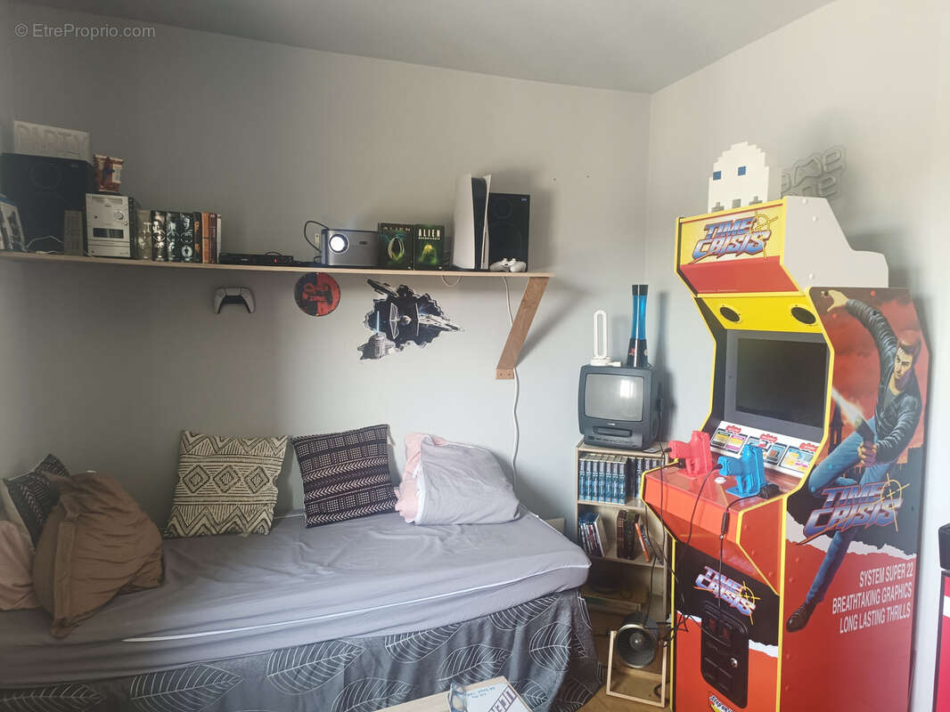 EXCLUSIVITE !!! Le Péage de Roussillon, Appartement 80 m2 habitables environ, avec place de parking et cave. - photo 9