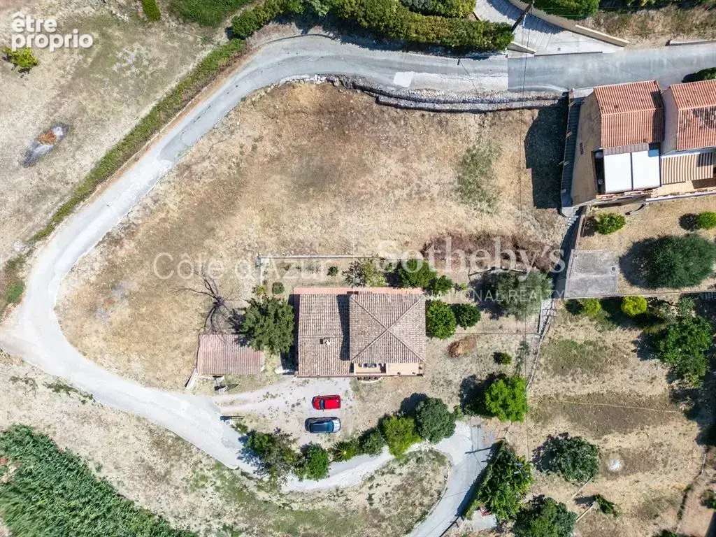 Èze : Terrain constructible 988 m² proche Monaco - Projet villa - photo 4