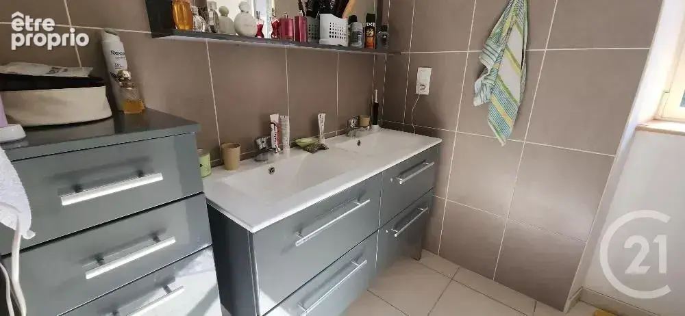 Maison 5 pièces 105 m² à vendre à Jou-Sous-Monjou (15800) - photo 6