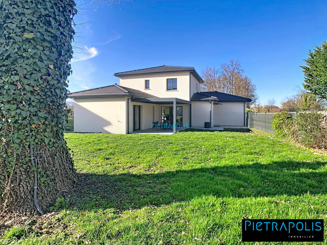 Maison à SAINT-GEORGES-DE-RENEINS