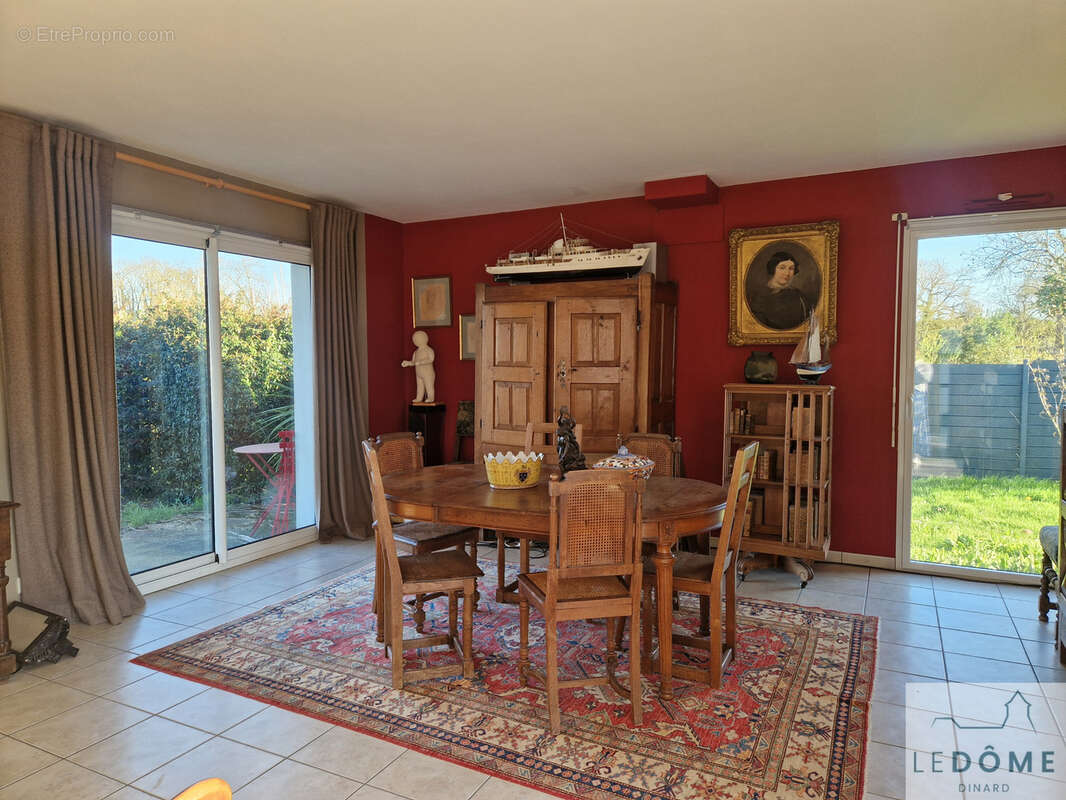 Maison à PLOUER-SUR-RANCE