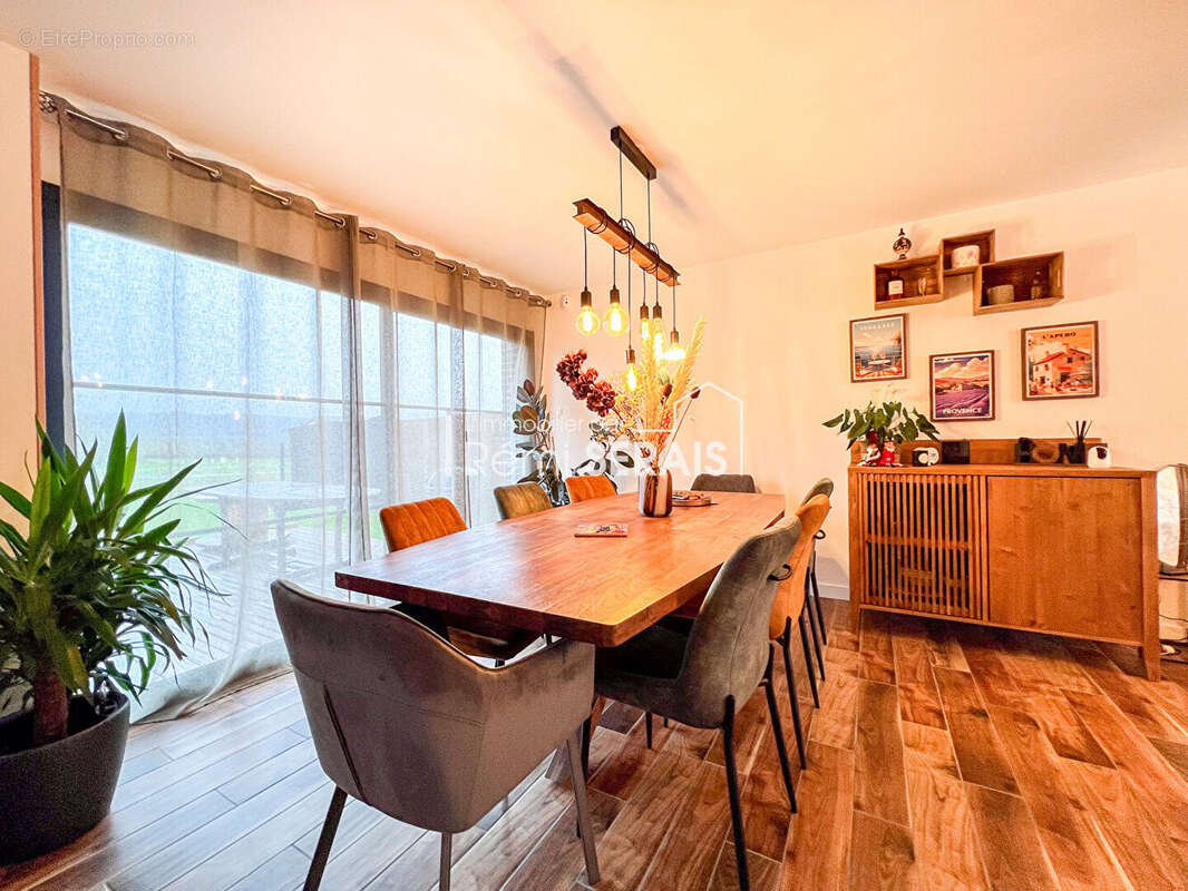 Maison à AUNAY-SUR-ODON