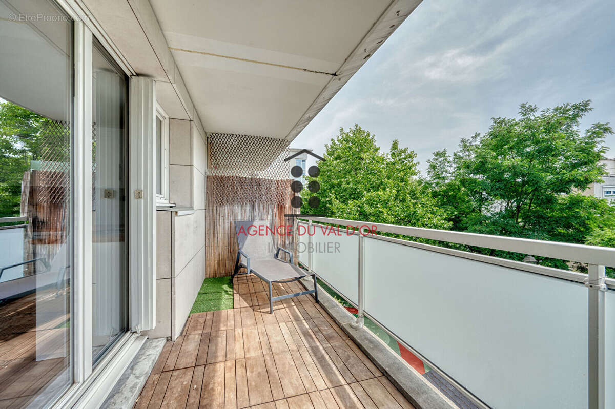 Appartement à SURESNES