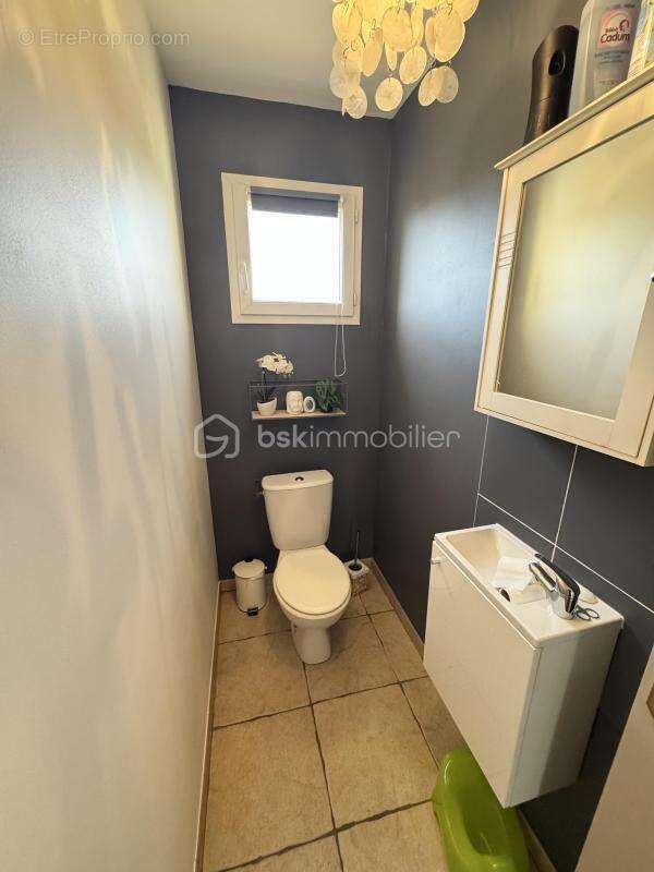 Maison à VILLENEUVE-LES-BEZIERS