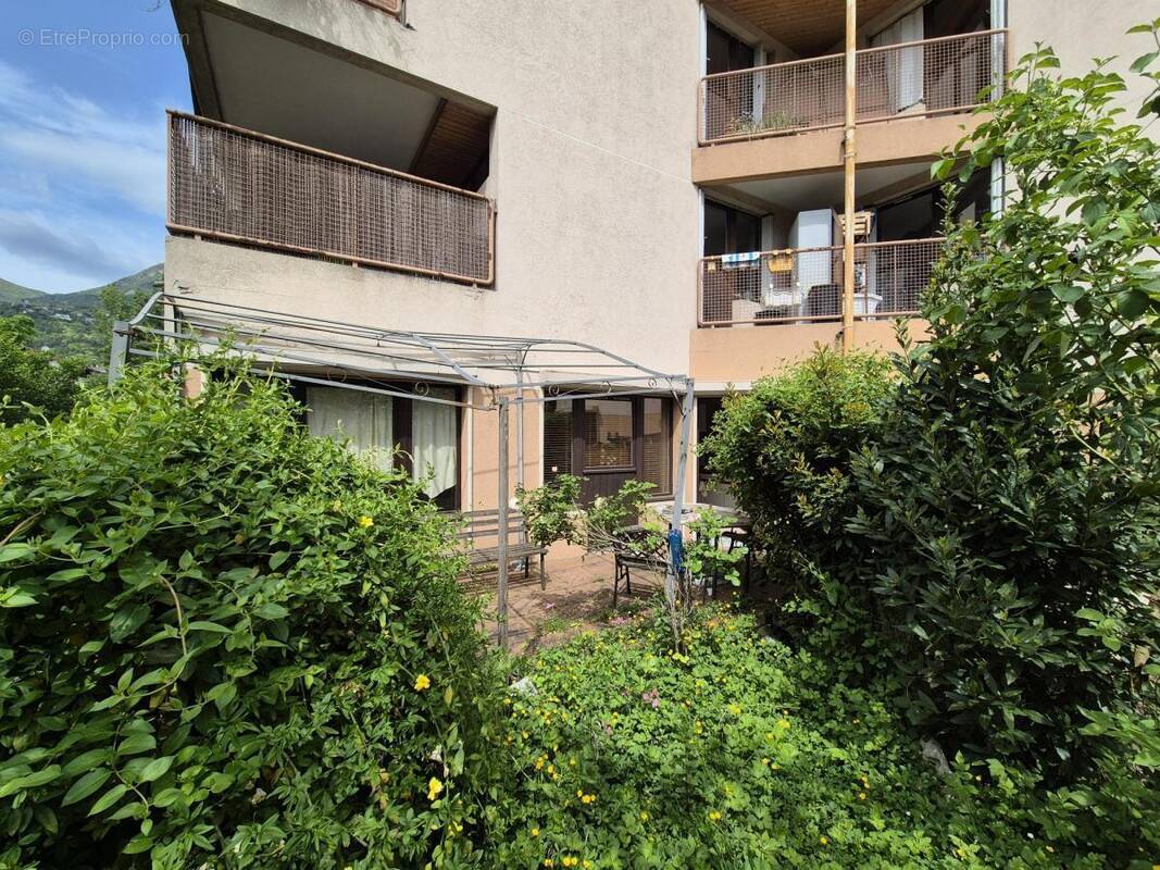 Appartement à MEYLAN