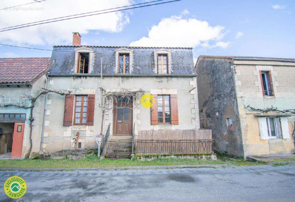 Maison à LE BUISSON-DE-CADOUIN