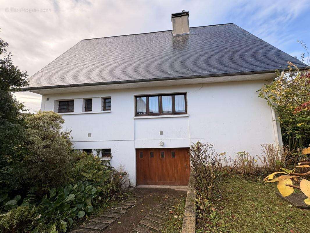 Maison à MONT-SAINT-AIGNAN