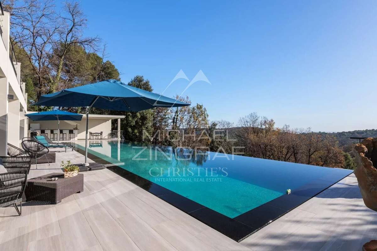 Maison à TOURRETTES-SUR-LOUP