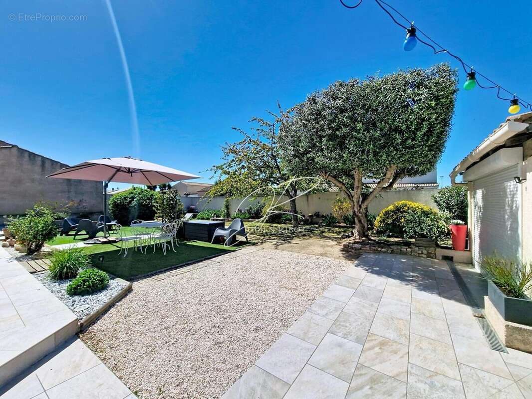 Photo 2 - Maison à SAUVIAN