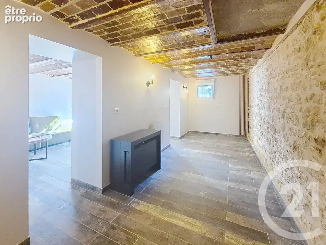 Appartement 4 pièces 101 m² à vendre à Brie-Comte-Robert (77170) - photo 11