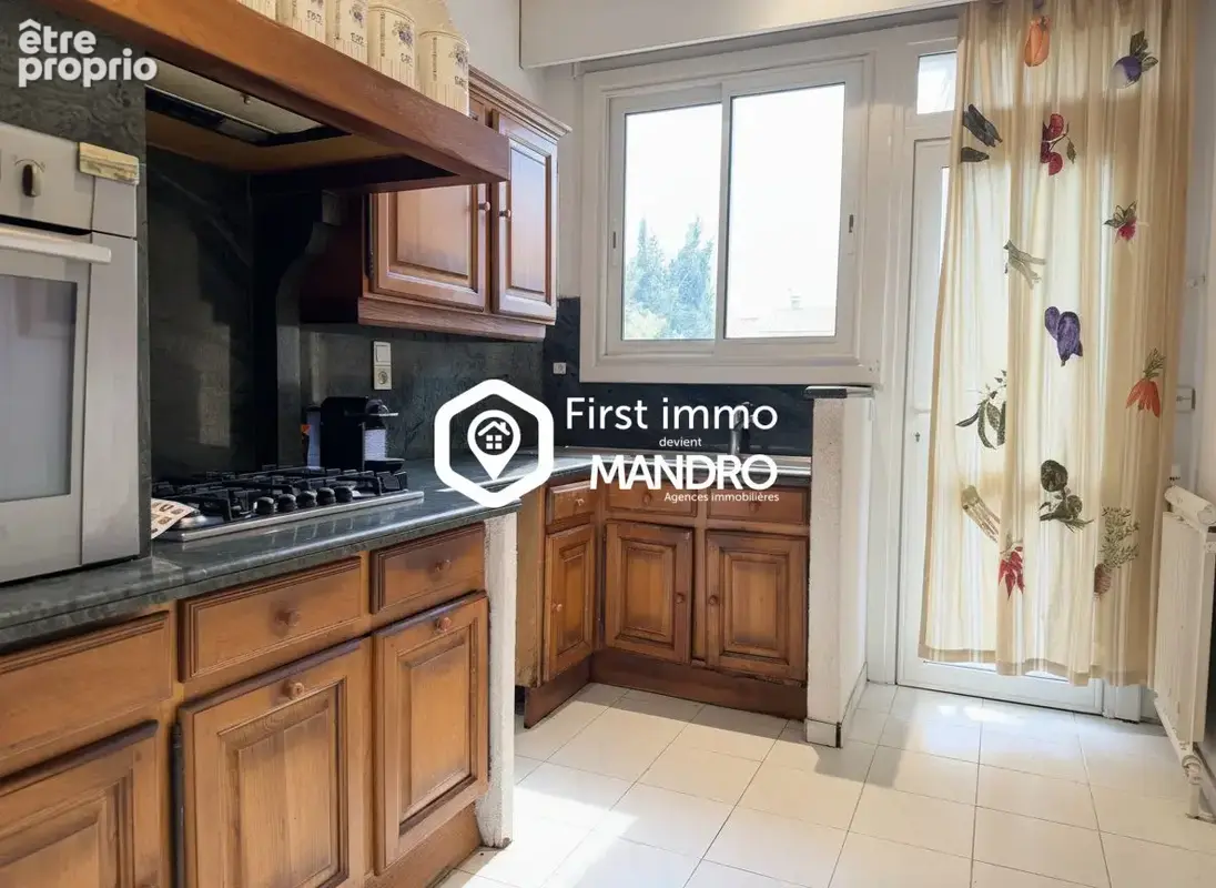 Maison 9 pièces 215 m² à vendre à Ille-Sur-Tet (66130) - photo 3