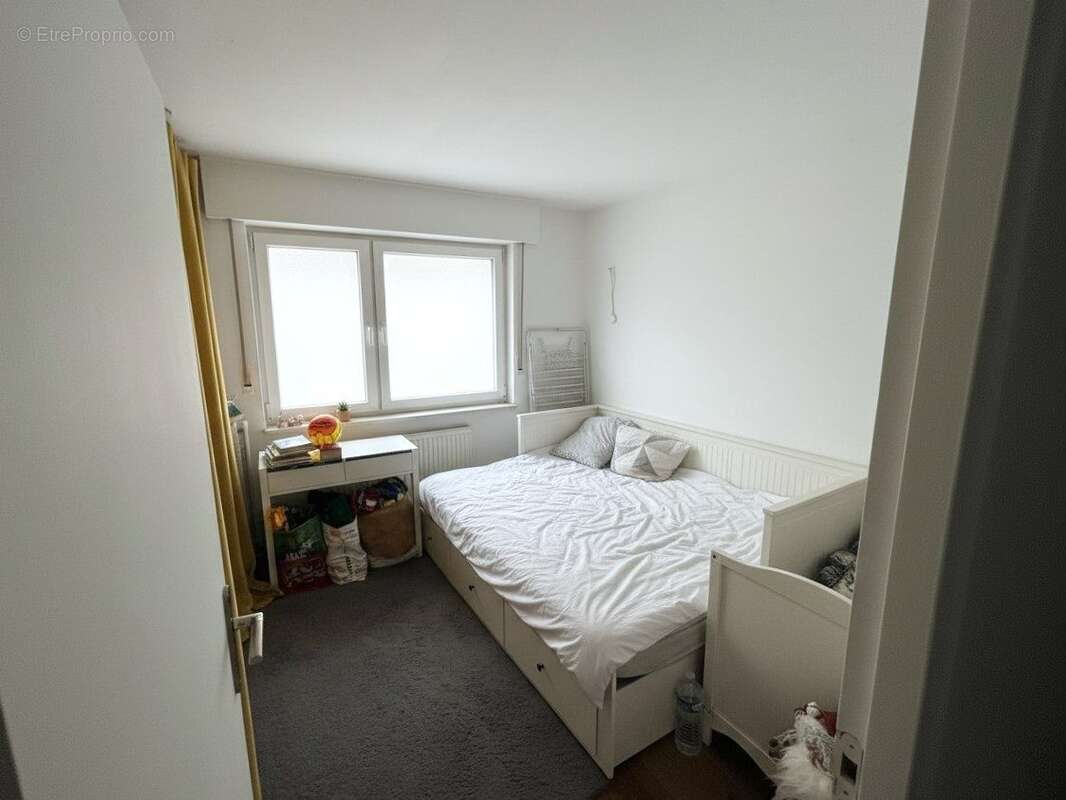 Appartement à LES PAVILLONS-SOUS-BOIS