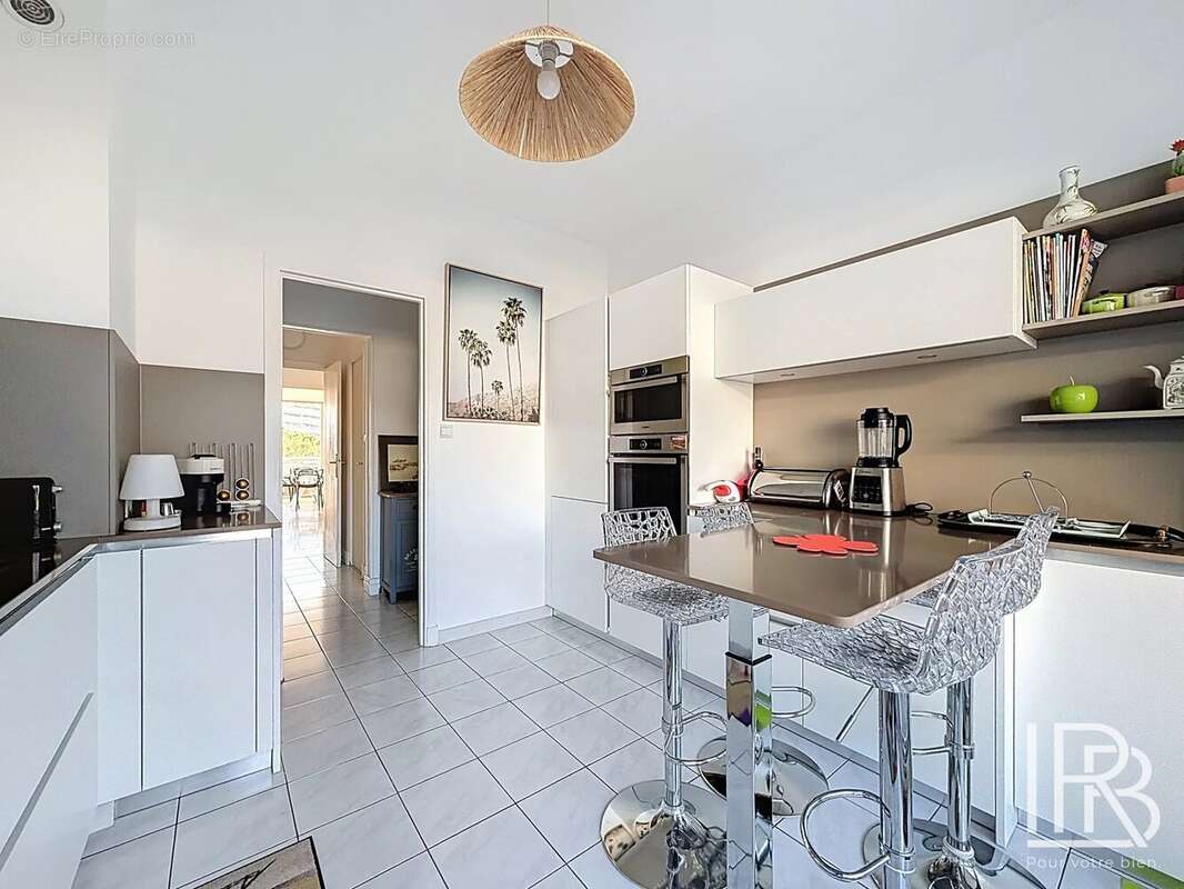 Appartement à MARSEILLE-8E