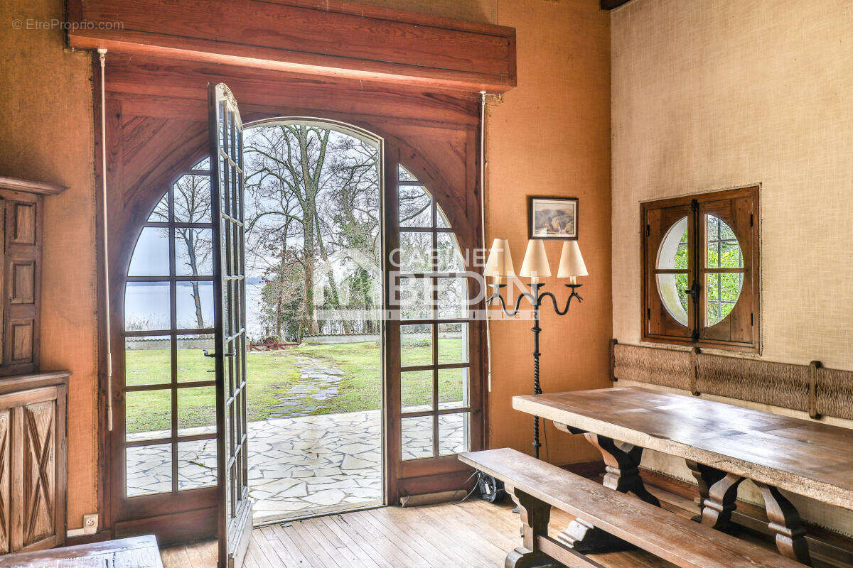 Maison à PARENTIS-EN-BORN