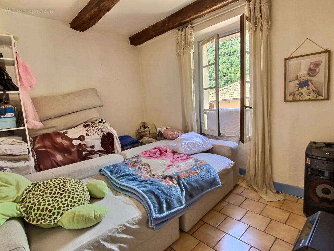 Appartement à SAINT-SAUVEUR-SUR-TINEE