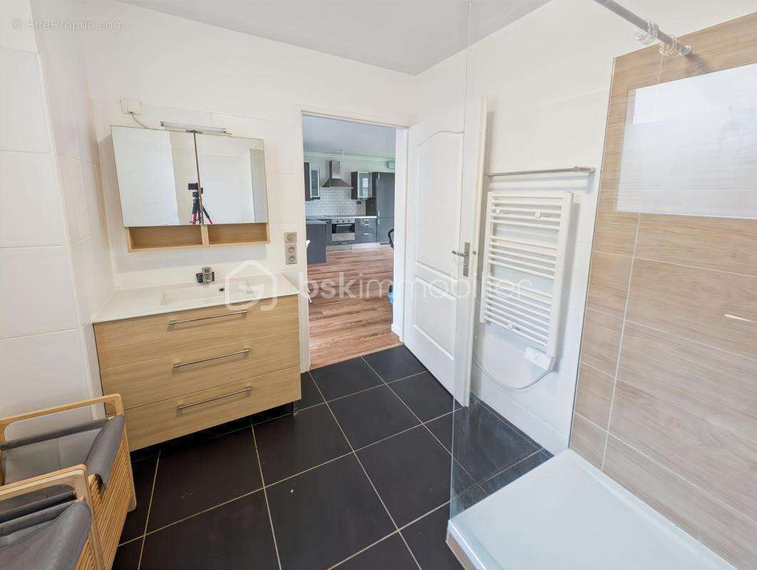 Appartement à ROSNY-SOUS-BOIS