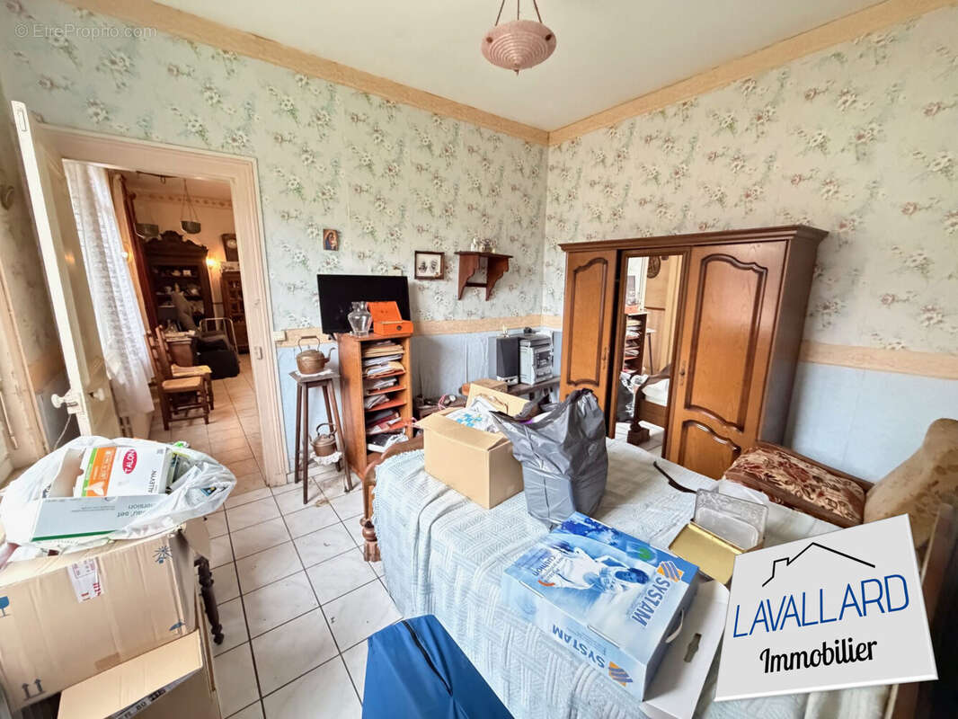 Maison à VILLERS-BRETONNEUX