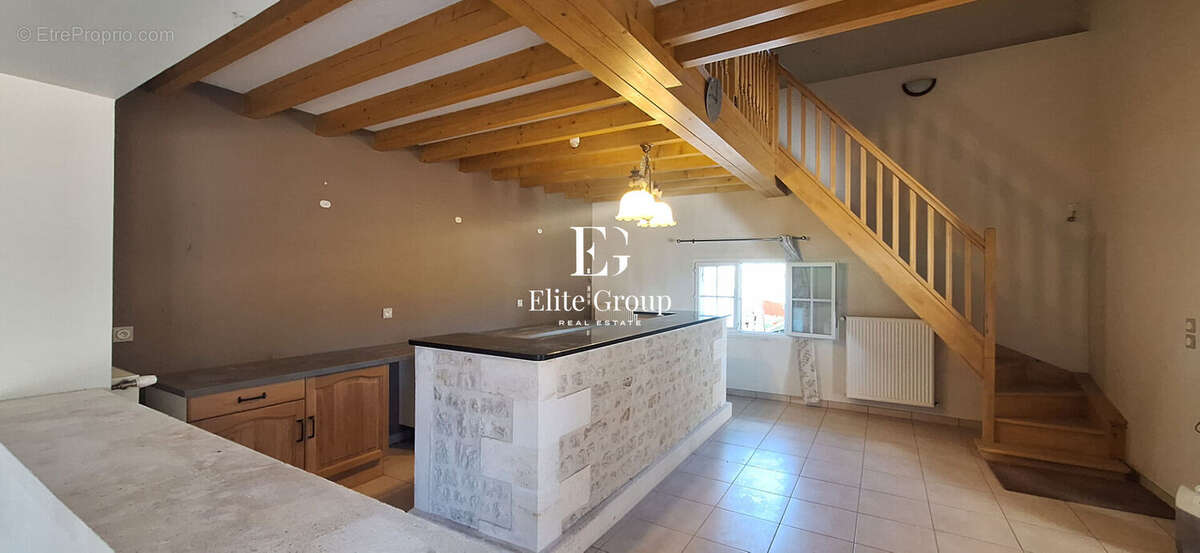 Maison à CRITEUIL-LA-MAGDELEINE