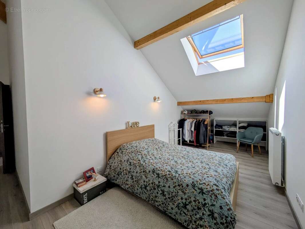 Appartement à GILLY-SUR-ISERE
