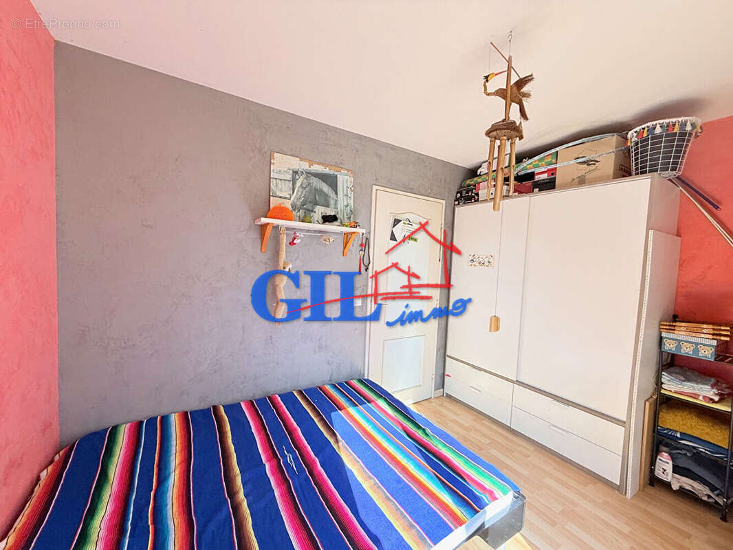 Appartement à SAVIGNY-LE-TEMPLE