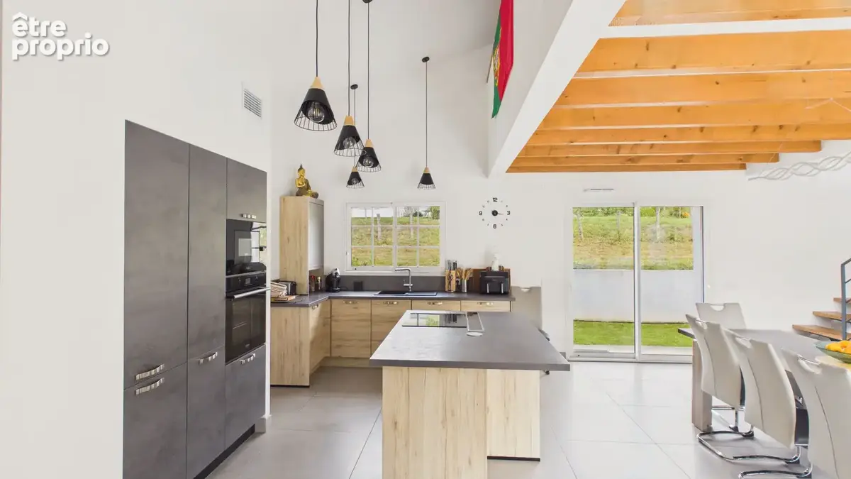 Au calme, idéale en toute saison, récente contemporaine de plain-pied de 157 m2 avec  garage/atelier - photo 5