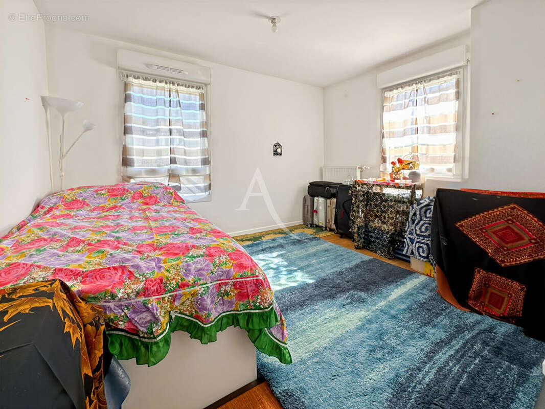 Maison à JOUY-LE-MOUTIER