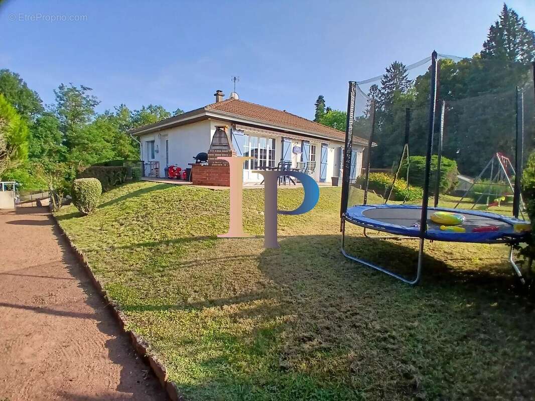 Maison à BRIENNON