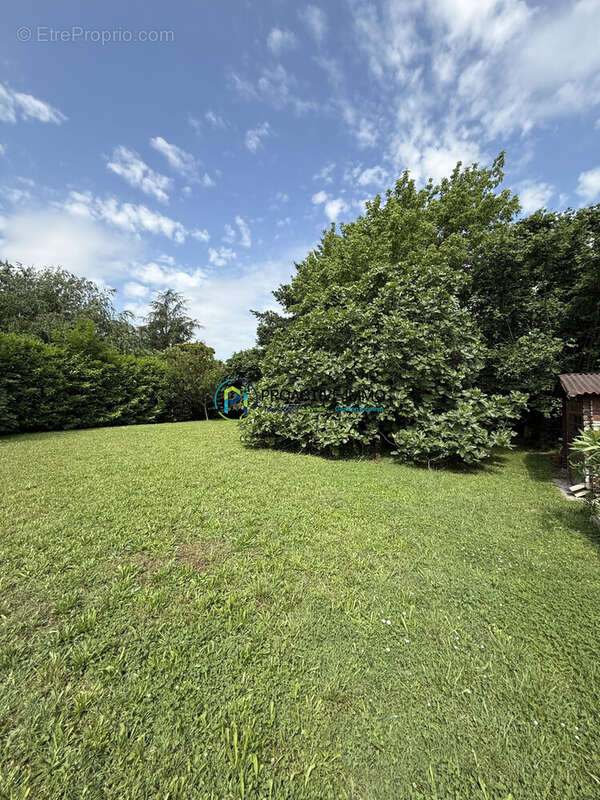 Terrain 854 m² à Portet-Sur-Garonne  - photo 2