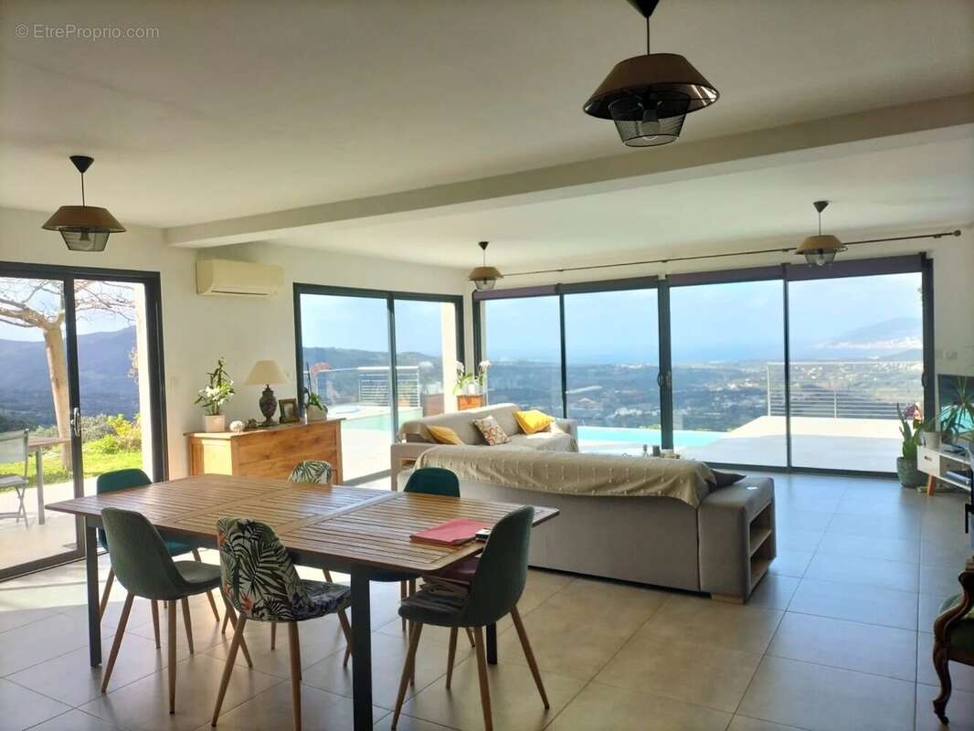 Maison à ECCICA-SUARELLA