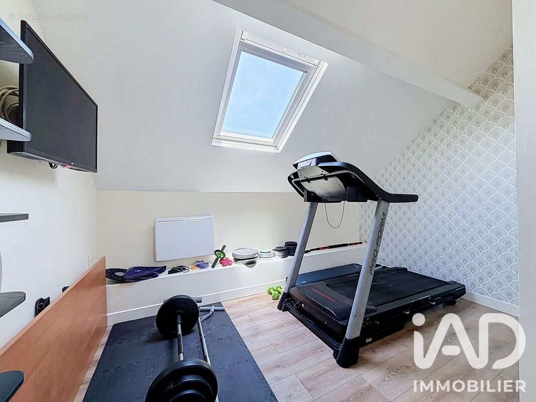 Maison 120 m² à Saint-Pierre-Du-Perray  - photo 9